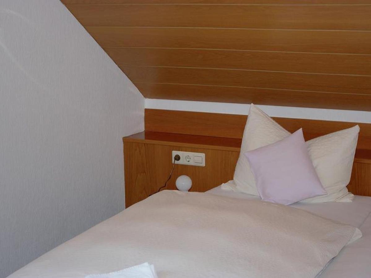Hotel Garni Silberdistel Lauterstein Экстерьер фото